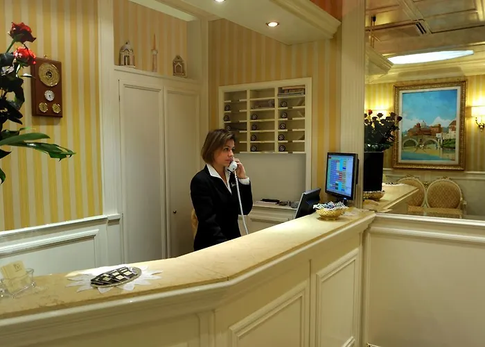 Daniel's Hotel